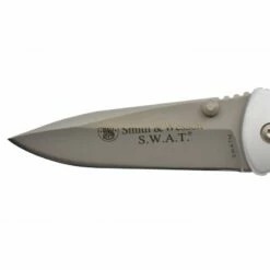 Couteau Smith & Wesson SWATM -LE COUTEAU Ventes couteau smith wesson swatm 1
